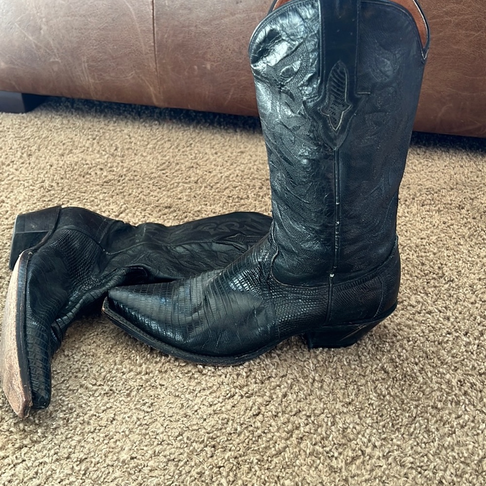 Well made black leather cowboy boots.